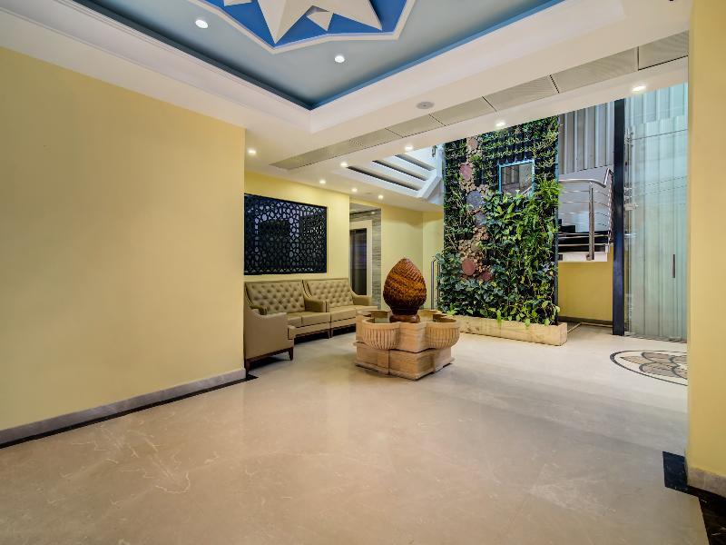Hotel Capital O 18788 Phoenix & 3*