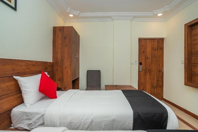 Hotel Capital O 13184 Savi International 3*