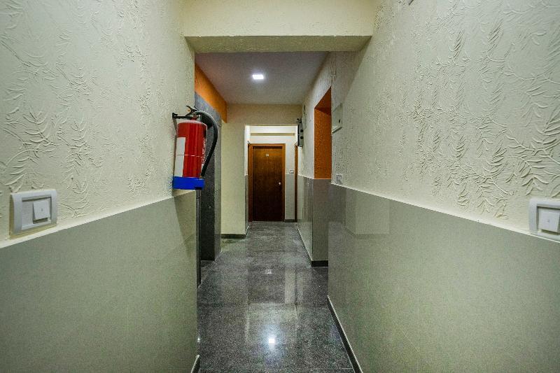 Hotel Collection O 18971 Rv Vidyaniketan 3*