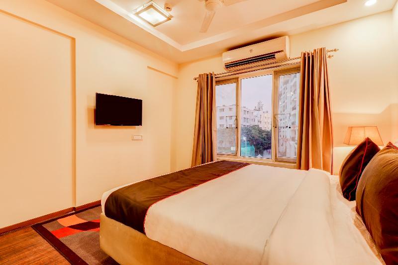 Hotel Collection O 30121 The Mayer Bangalore