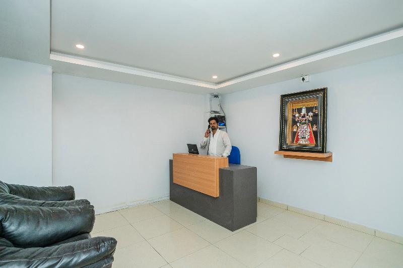 Hotel Oyo Flagship 29560 Bgs Gleneagles Global Hospital