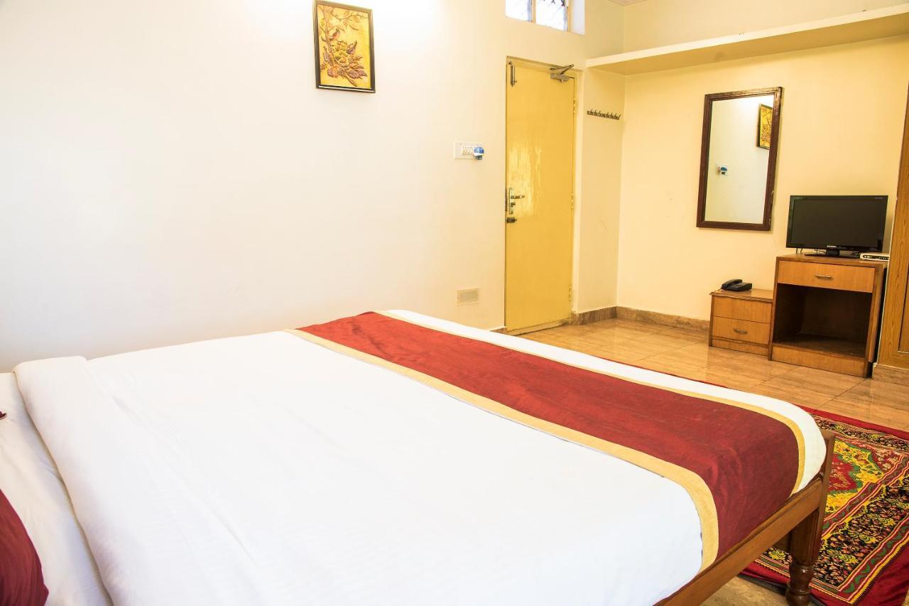 Oyo 3241 Indiranagar * Bangalore