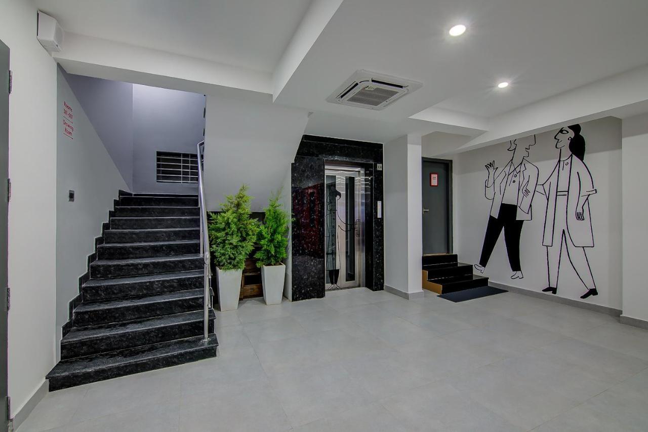 Hotel Super Townhouse Global Village Tech Park Near Kengeri Bus Terminal Metro Station