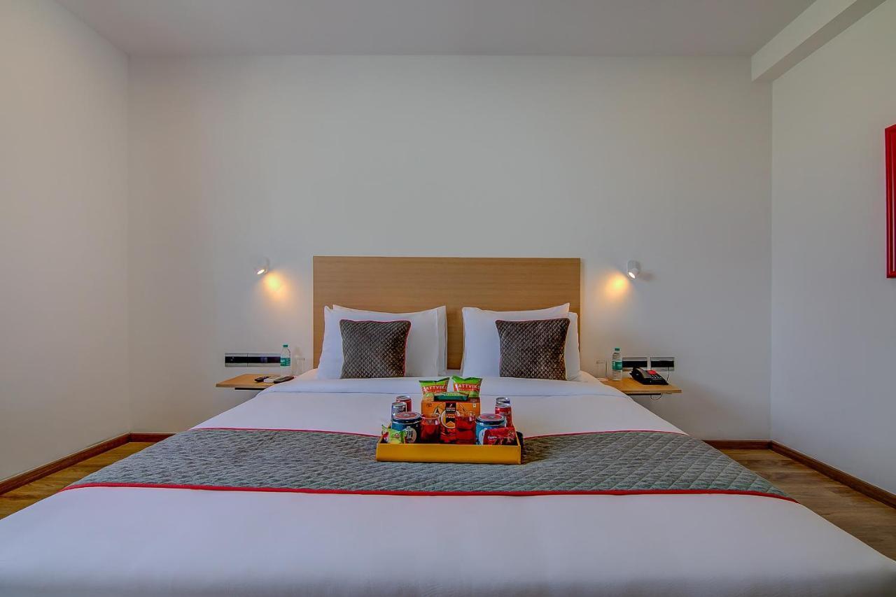 Hotel Super Townhouse Global Village Tech Park Near Kengeri Bus Terminal Metro Station Bangalore