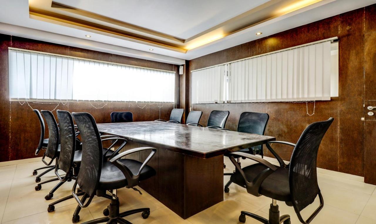 Hotel Mango Hotels, Bangalore- Electronic City 3*