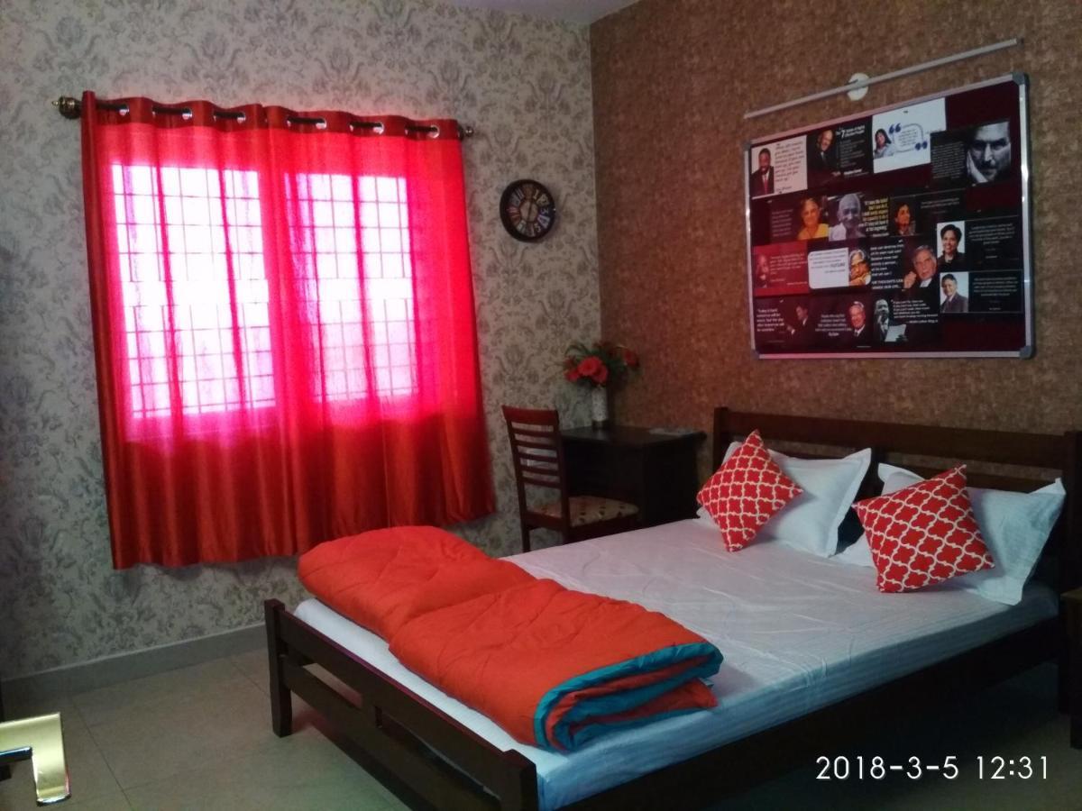 Apartment 3 Bhk European Decor