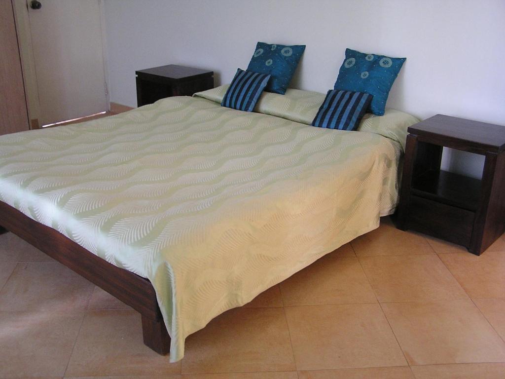 Camelot 3* Bangalore