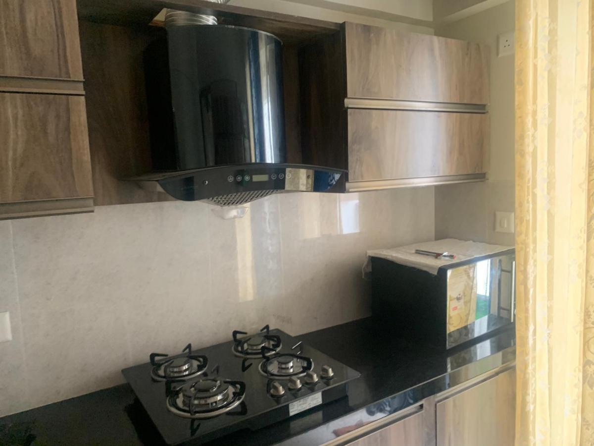 Pride Enchanta Apartment