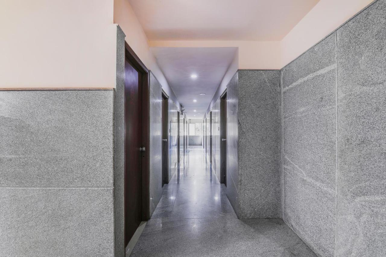 Fabexpress Grand Krishna Deluxe Hotel 3*