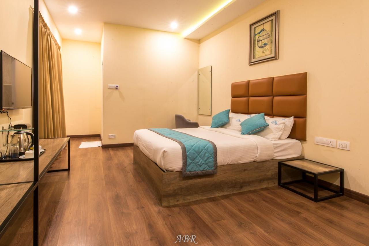 Caramel Hotel 3*