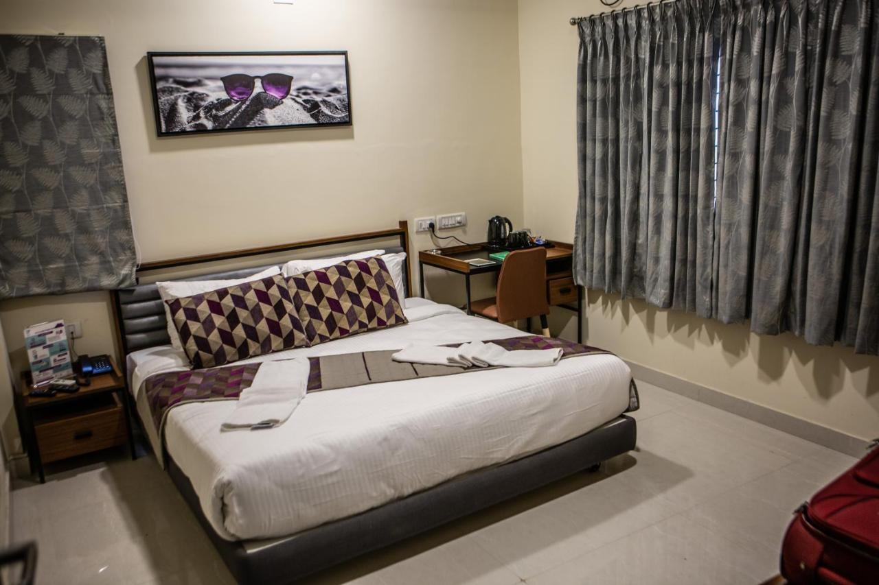 Purple Cloud Urban Hotel 3*