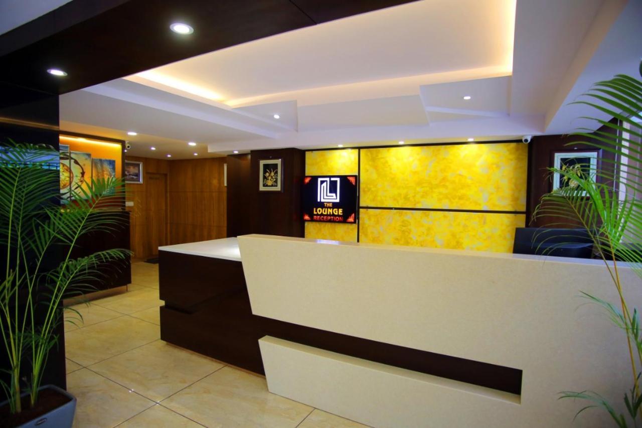 Hotel The Lounge Business Bangalore