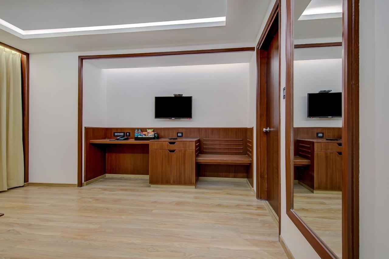 Hotel Collection O 30012 Near Malleswaram Bangalore