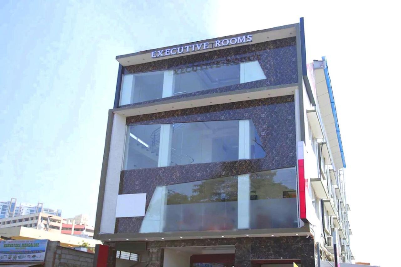 Hotel Oyo 11097 Grand Arabian 3*