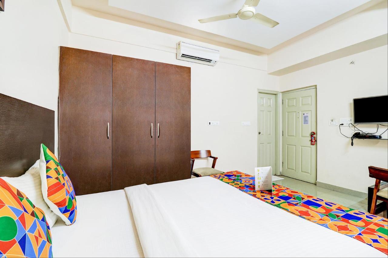 Fabhotel Bali Square Munnekollal 3*