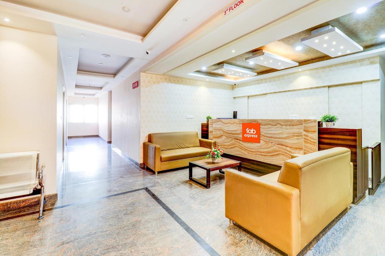 Fabhotel Bali Square Munnekollal 3* Bangalore