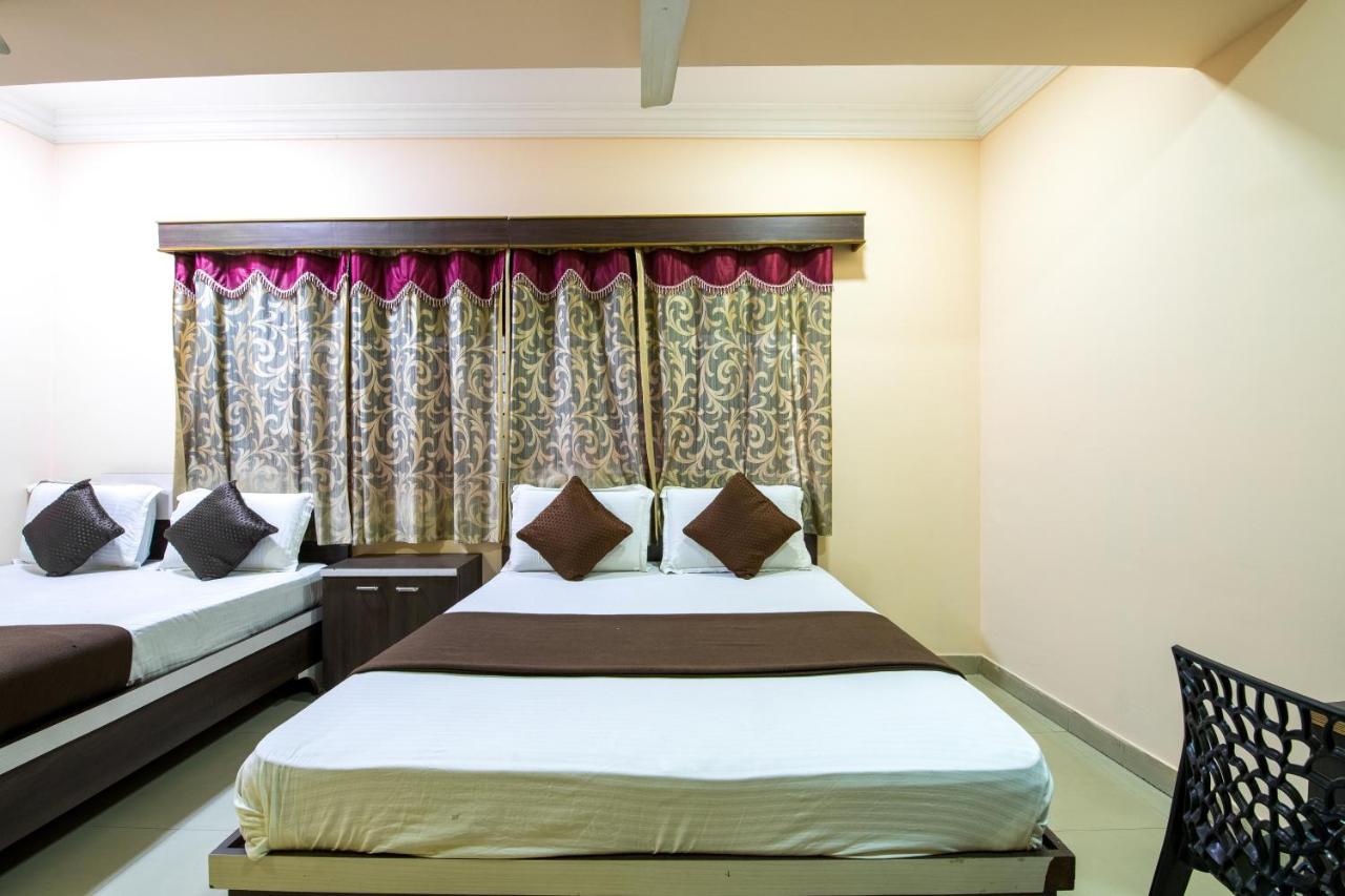 Lusia Hotel *