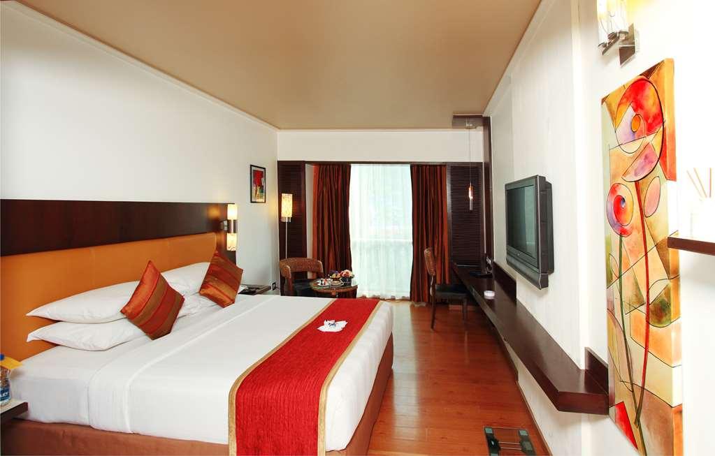 Hotel Iris The Business