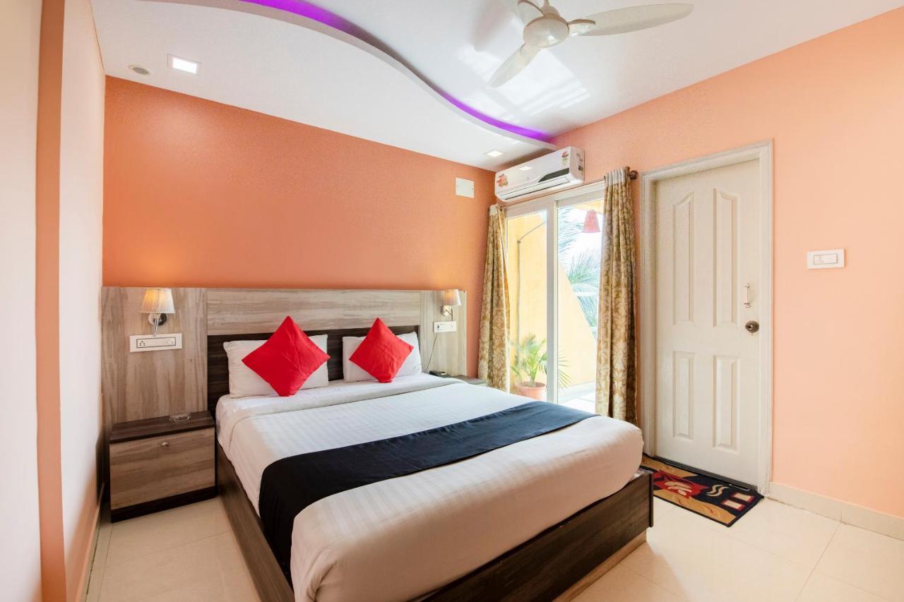 Monarch Stays Hotel