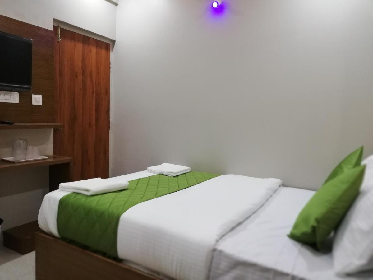 Hotel Olivia And