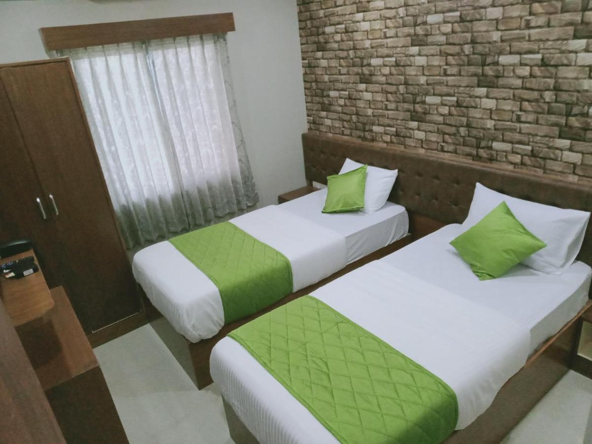 Hotel Olivia And