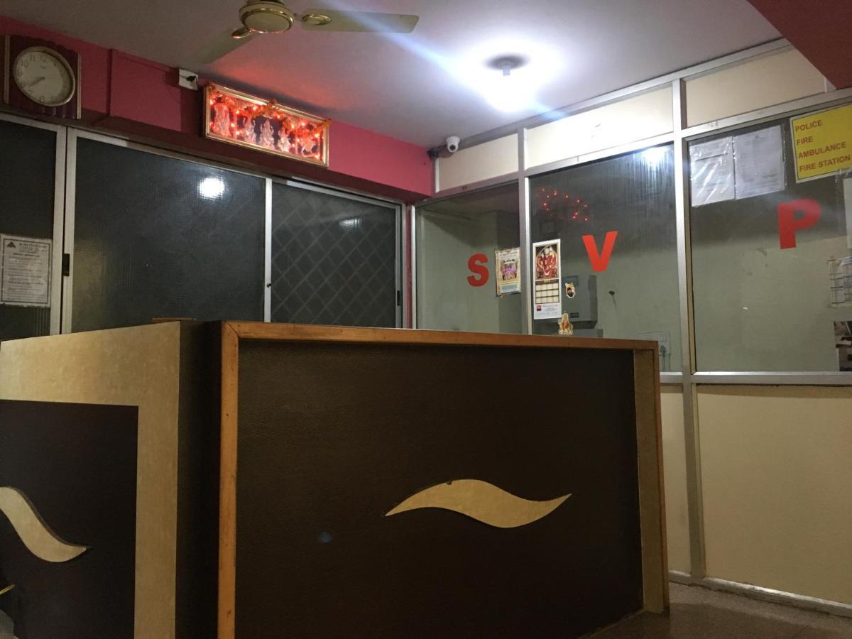 Sri Vijaya Palace Lodging *