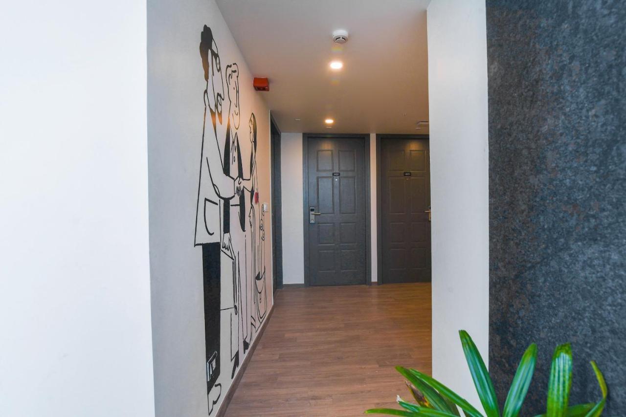 Hotel Oyo Townhouse 255 Indiranagar Double Road Bangalore