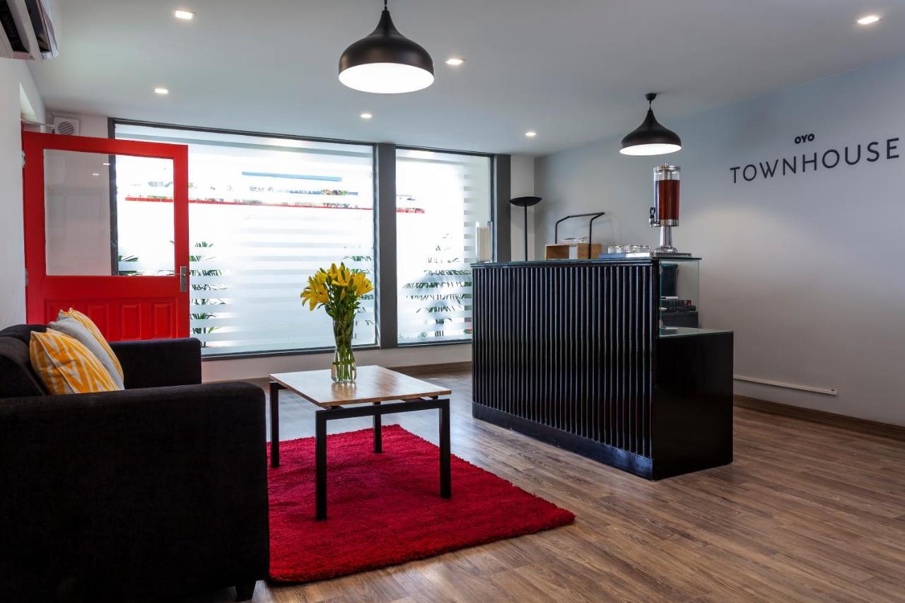Oyo Townhouse 6 Koramangala Sony Signal 3* Bangalore