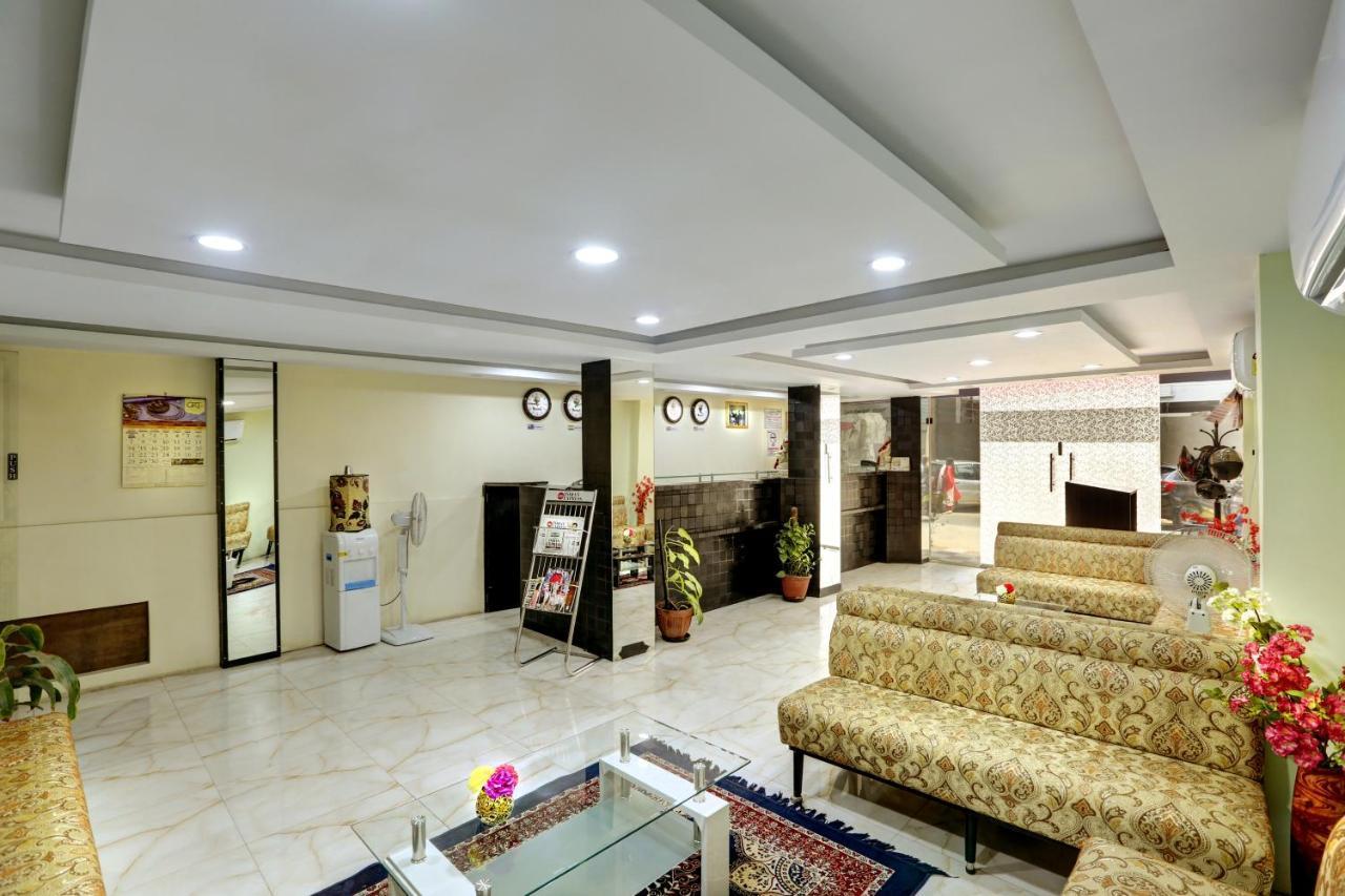 Windsor Castle Brigade Rd Hotel