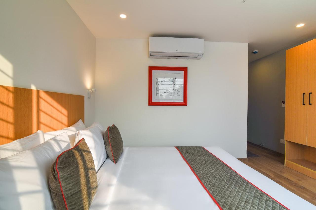 Hotel Oyo Townhouse 255 Indiranagar Double Road 3*