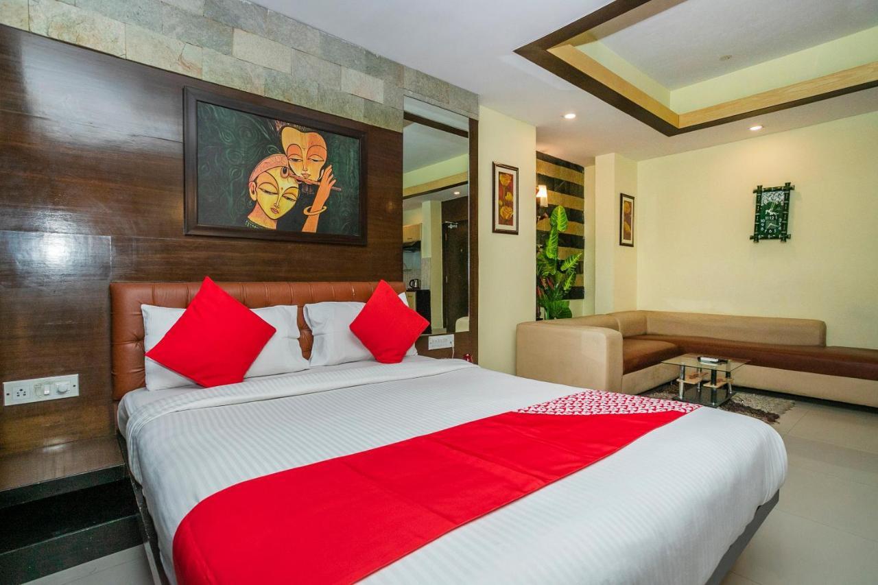 Hotel Capital O 3246 The Bouvice 3*