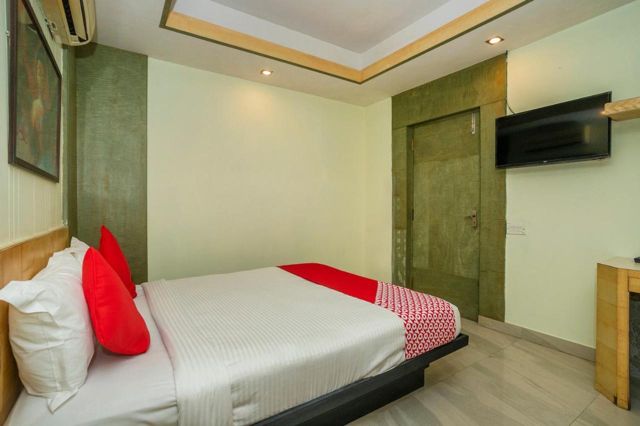 Hotel Capital O 3246 The Bouvice 3*