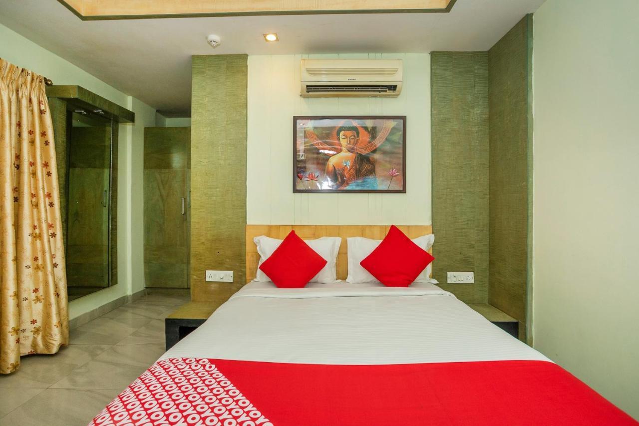 Capital O 3246 The Bouvice Hotel Bangalore