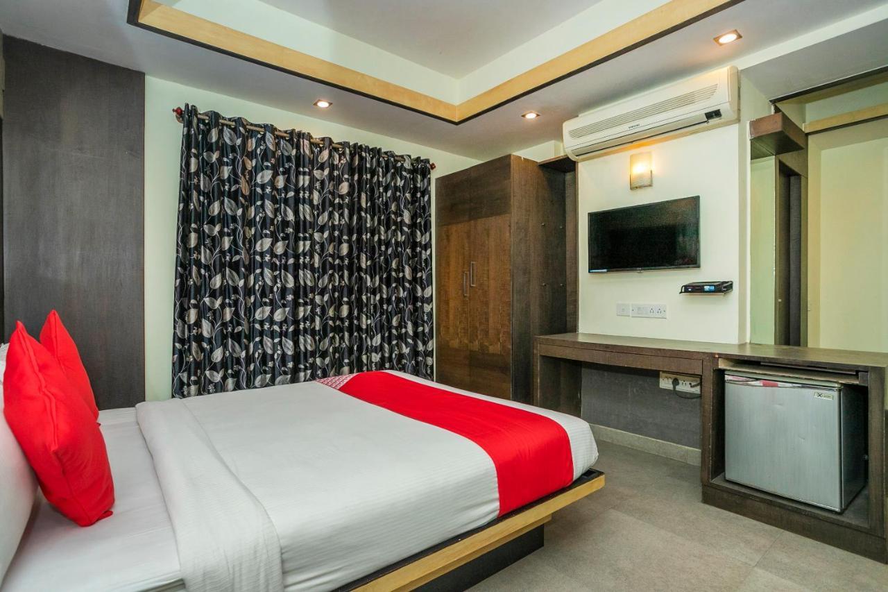 Capital O 3246 The Bouvice Hotel