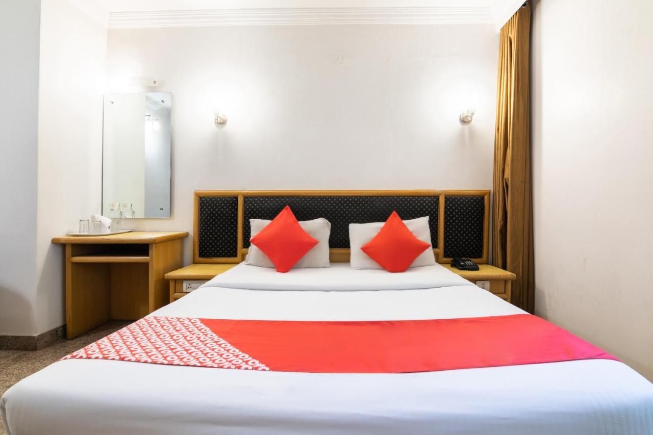 Hotel Oyo 539 Pearl Bangalore