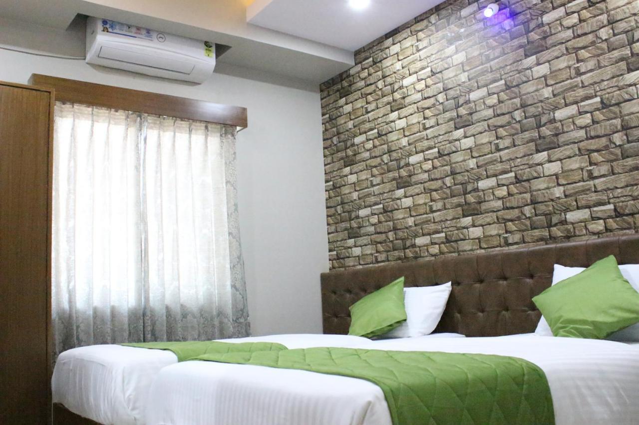 Hotel Olivia And
