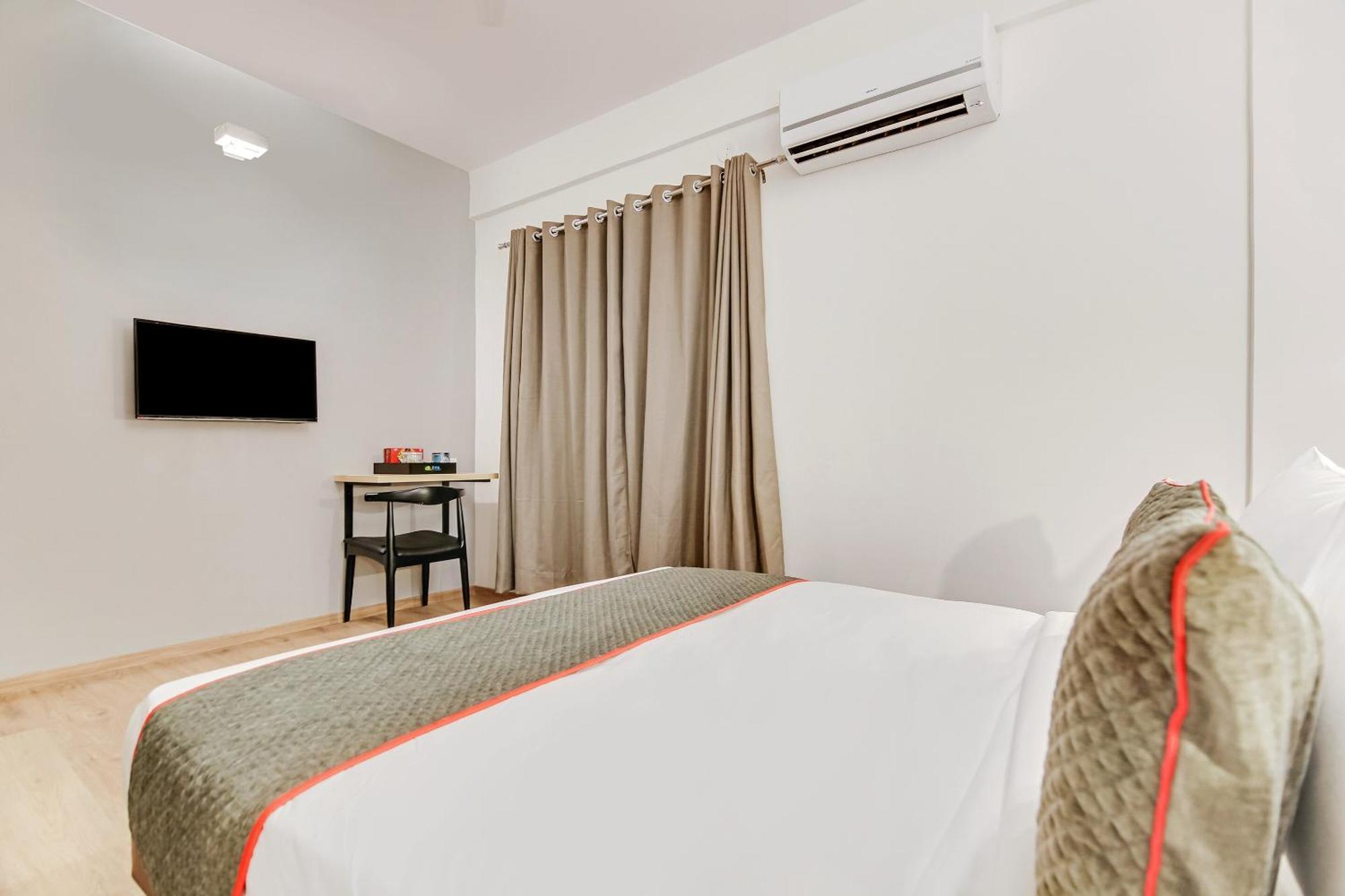 Oyo Townhouse 88 Manyata Lake View 3*