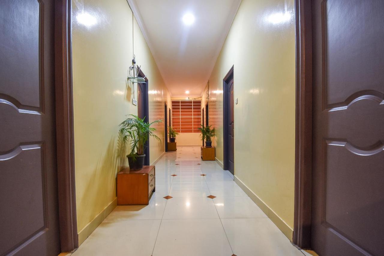 Super Oyo Exotica Near Ragigudda Sri Prasanna Anjaneyaswamy Temple Hotel 3*