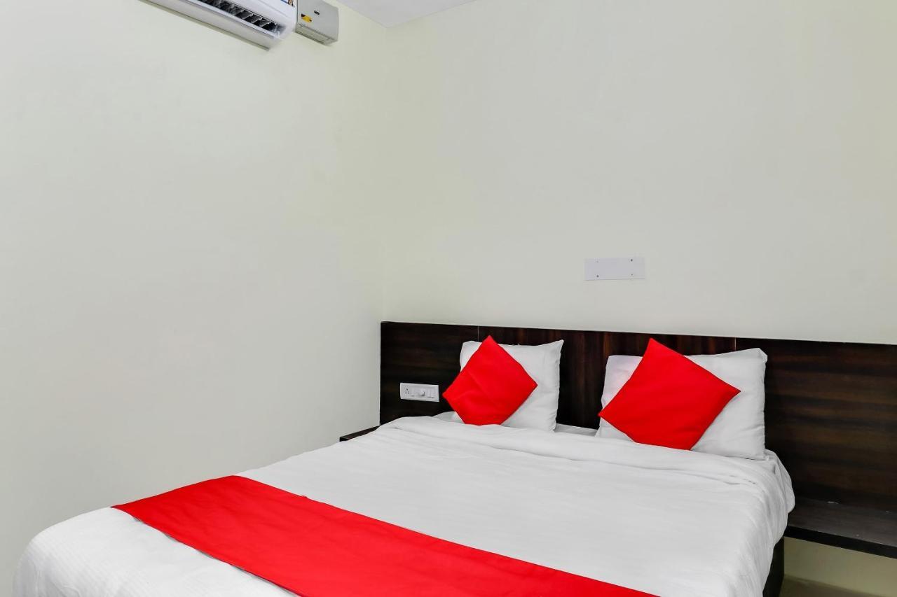 Oyo Flagship 39773 Pride Image Hotel 3*