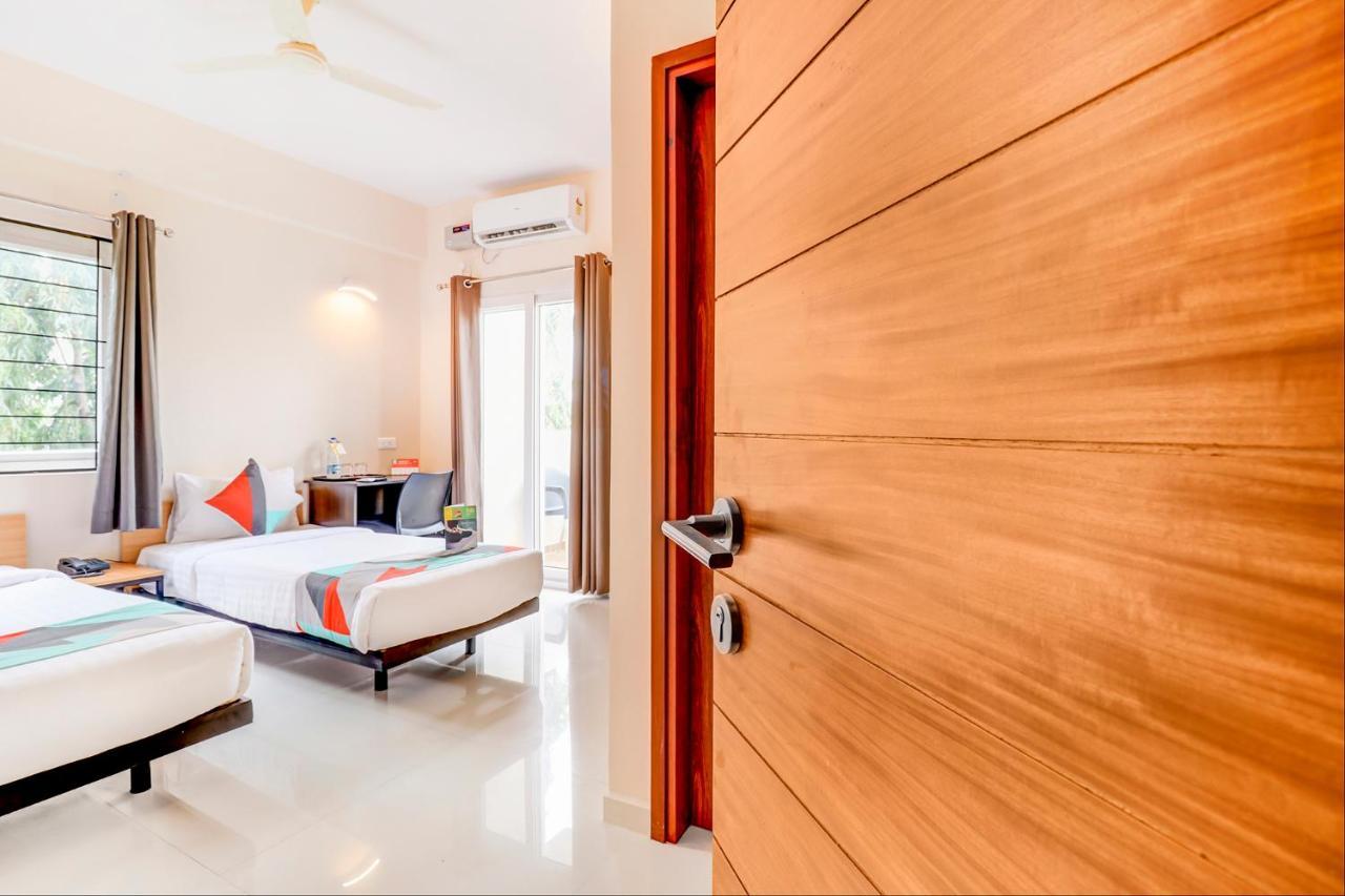 Hotel Fabhotel Bsr
