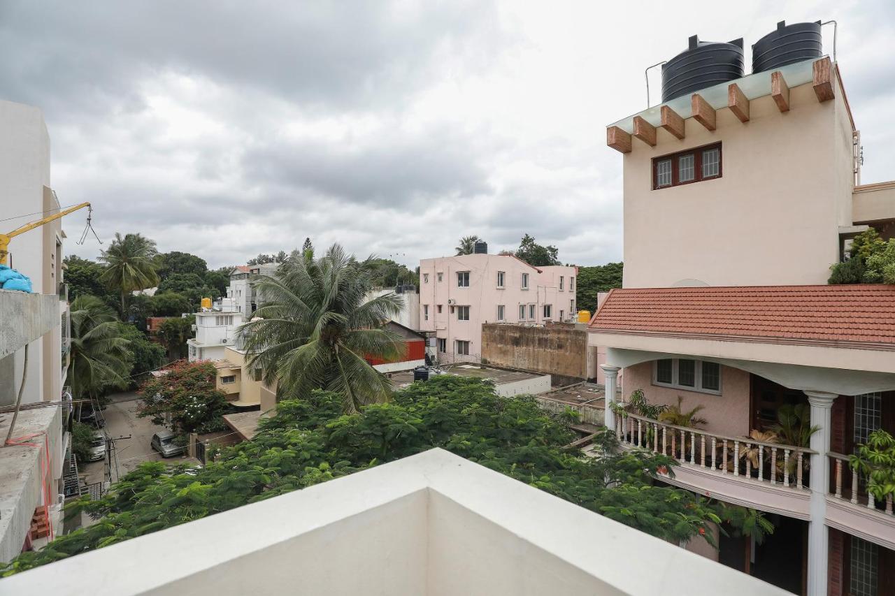 Guest house 1brelegant Abode Near Mantri Square Mall Bangalore