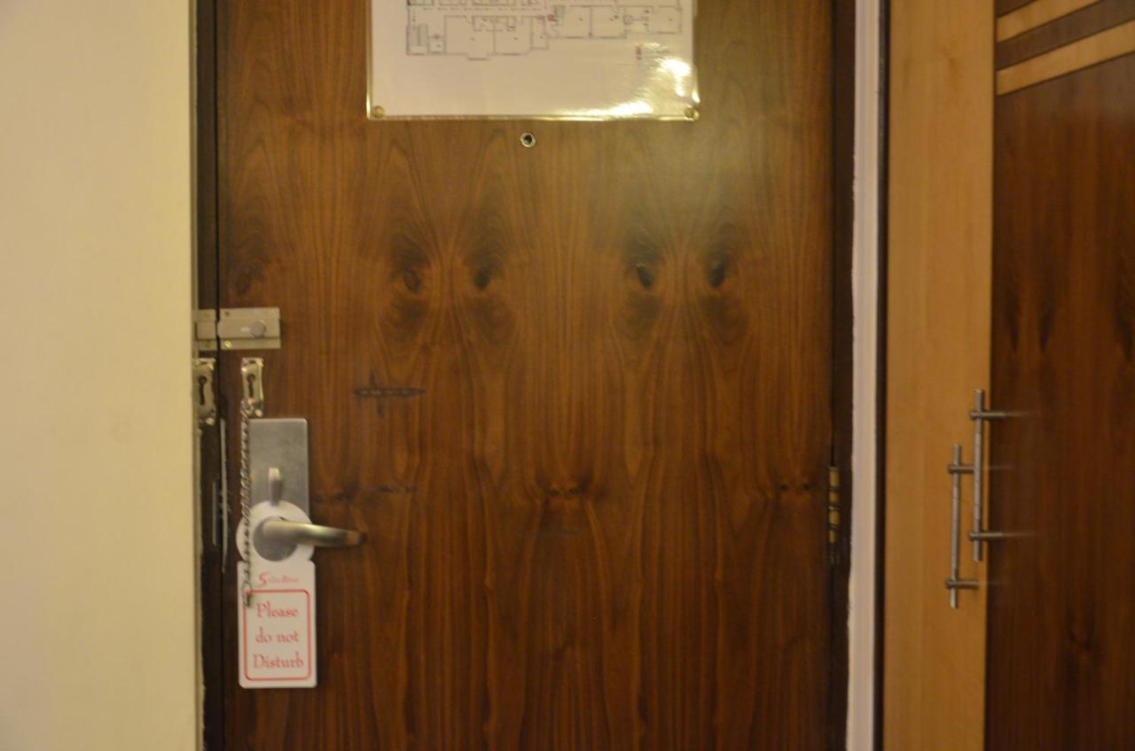 Hotel Silicrest 3*