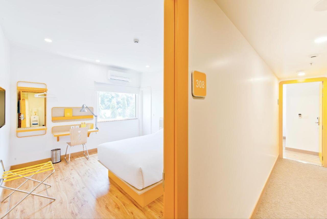 Bloomrooms @ Centre 3*