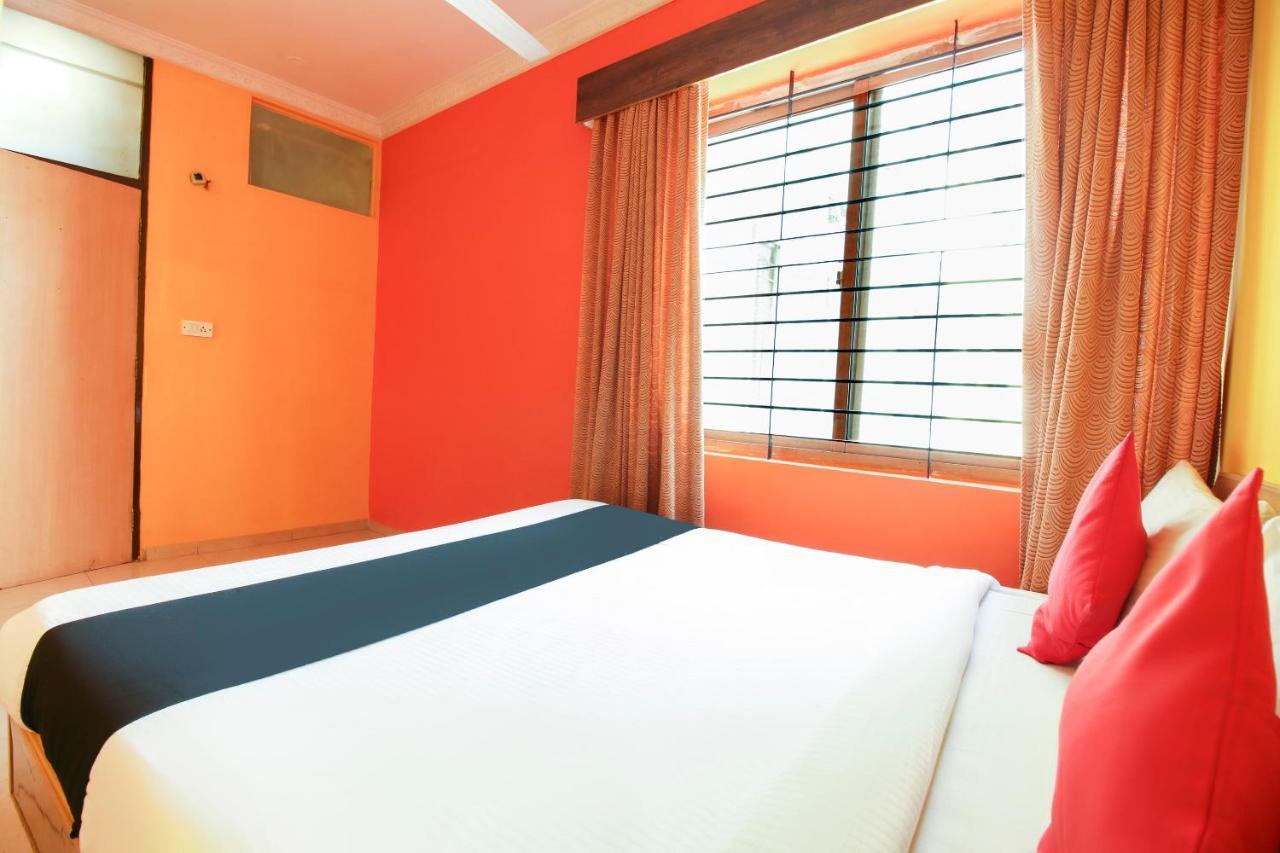Capital O 71729 Lucky Hotel Bangalore