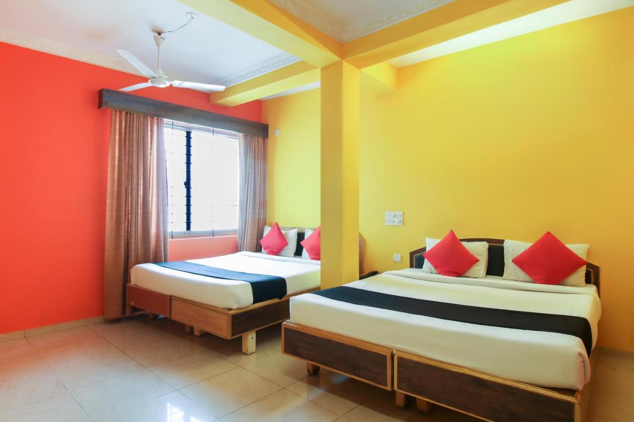 Capital O 71729 Lucky Hotel