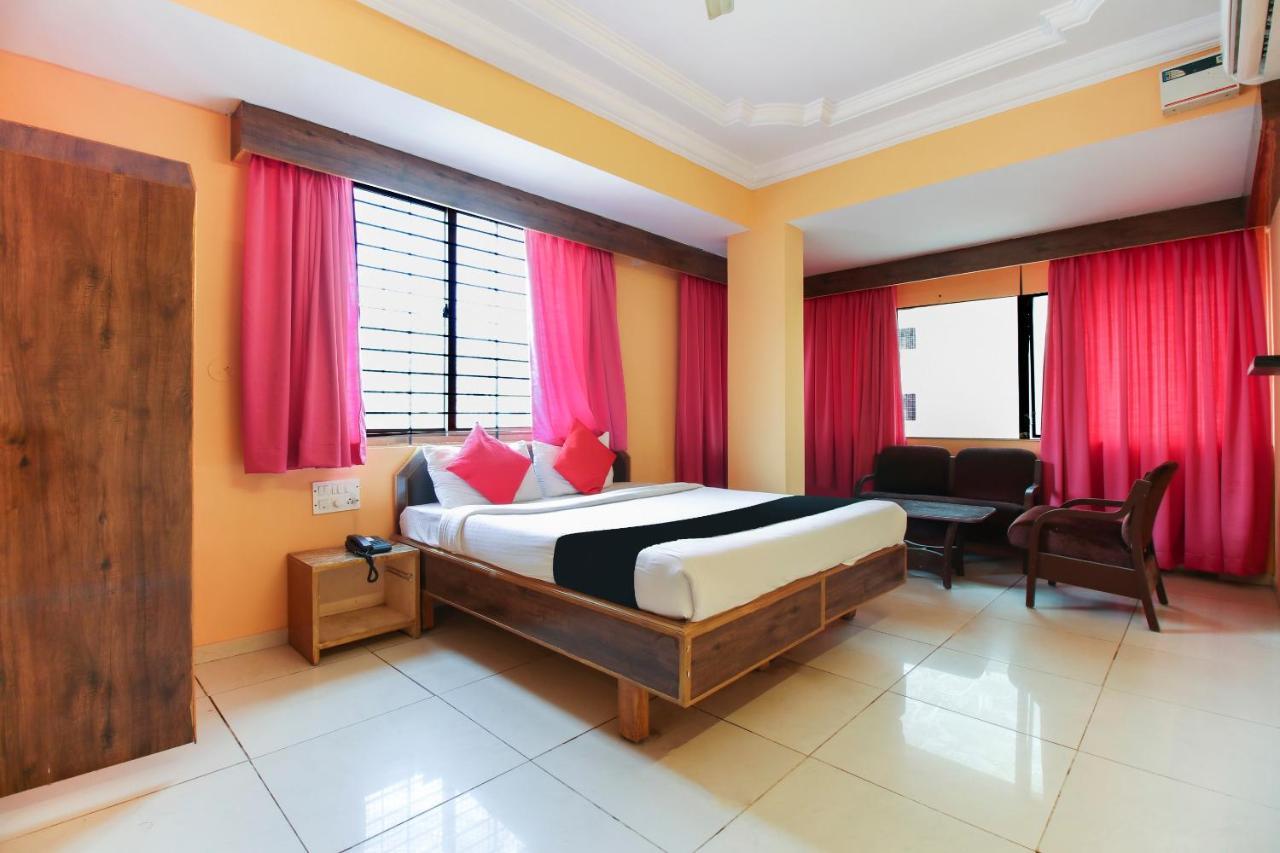 Capital O 71729 Lucky Hotel Bangalore