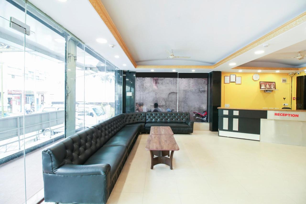 Capital O 71729 Lucky Hotel Bangalore