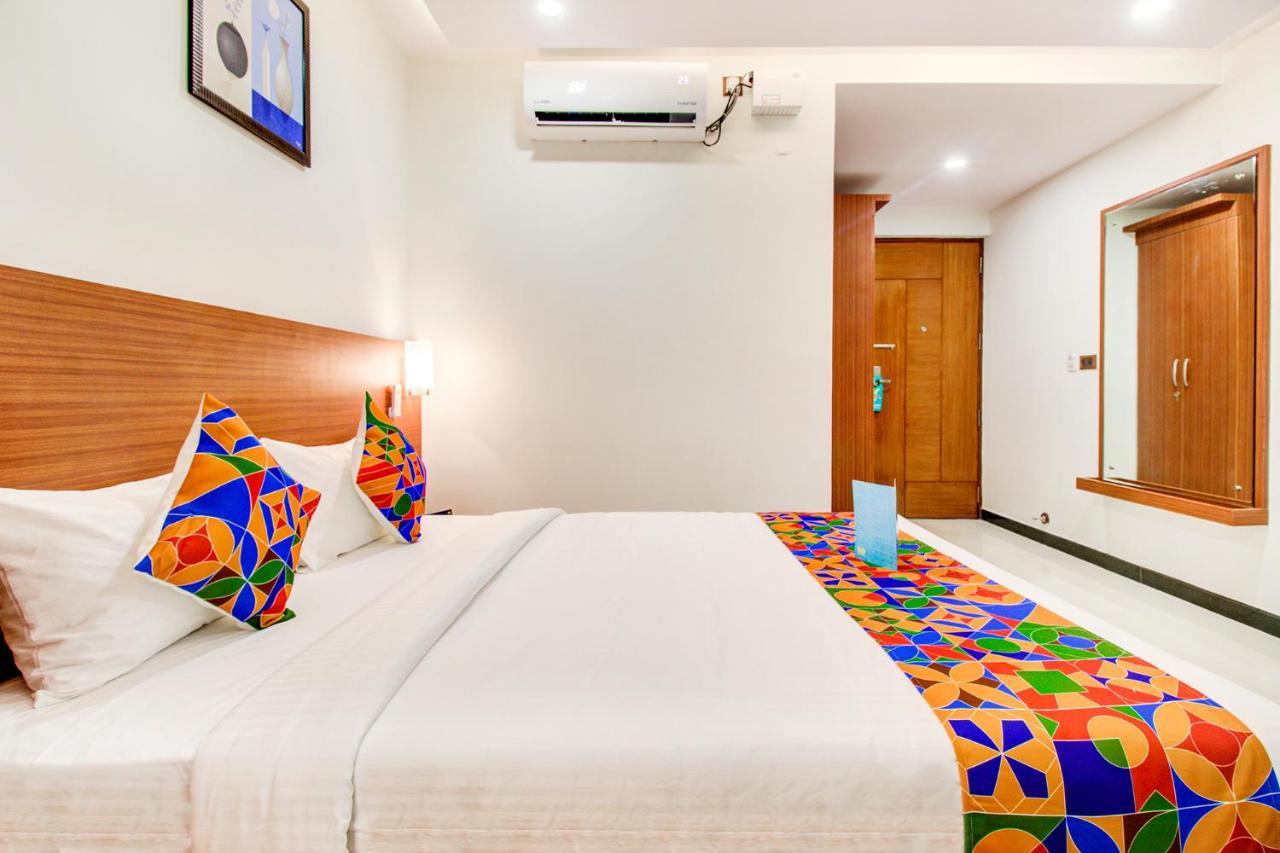 Fabhotel The Royal - Nr Gopalan Innovation Mall Hotel 3*