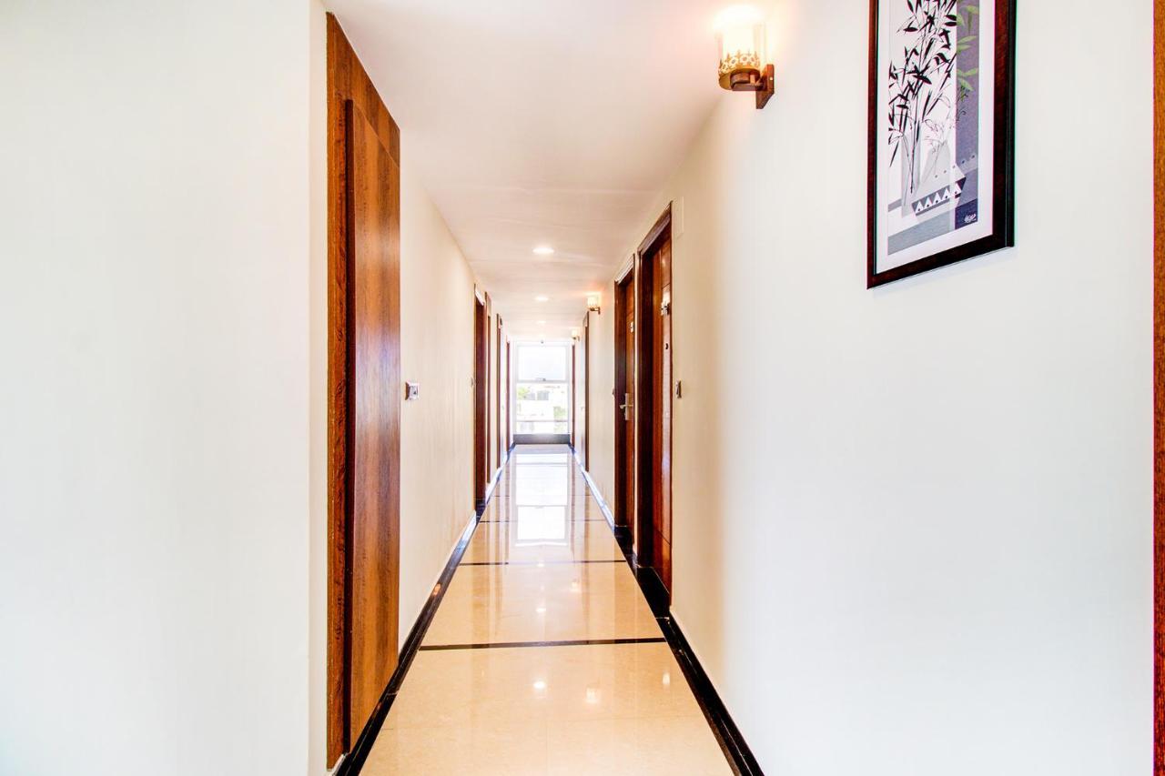 Fabhotel The Royal - Nr Gopalan Innovation Mall 3*