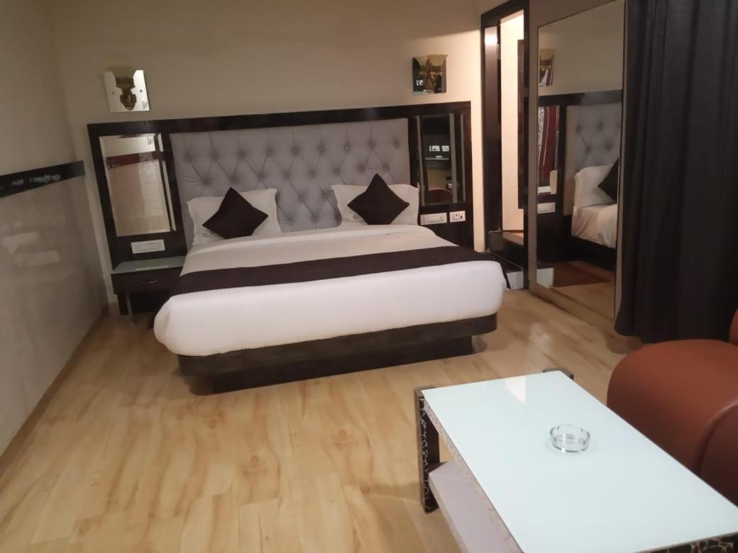 Hotel Corporate Park In